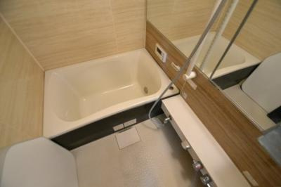 シャトーパルモア阪急六甲の浴室