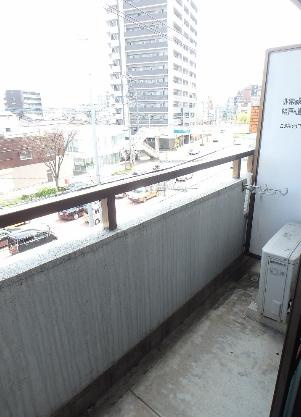 【バルコニー】