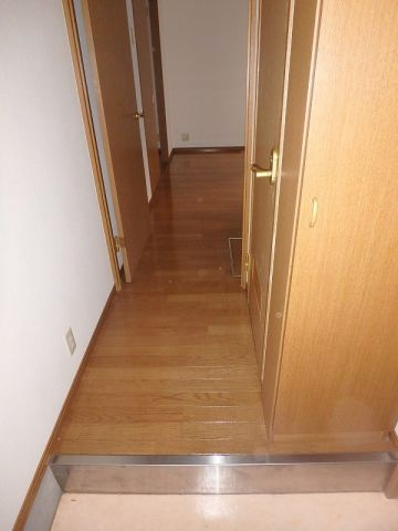 インパレスの玄関