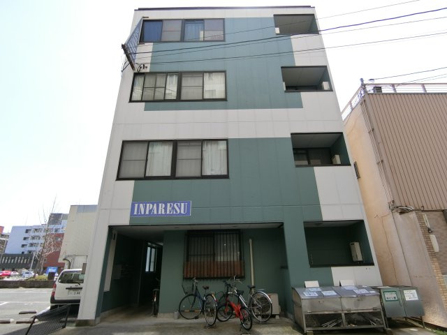 インパレス