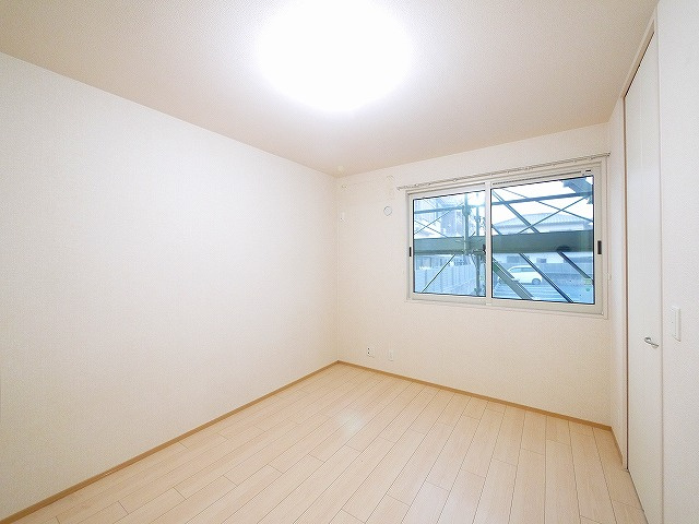 プレジールの洋室|個人の部屋や寝室として使える洋室です