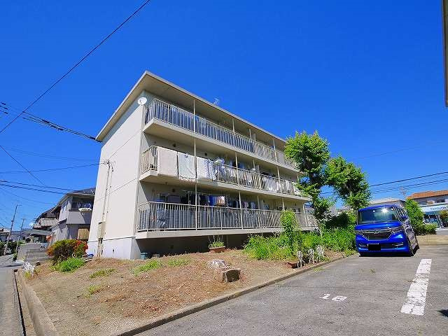 佐保川ハイツAの外観|きれいな外観です