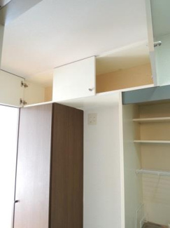 【設備】 | 子安ＴＹビル | 冷蔵庫置場　上部収納