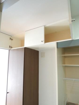 【設備】 | 子安ＴＹビル | 冷蔵庫置場　上部収納