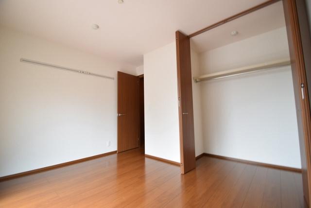 クリアコートの収納|クローゼットも付いてます