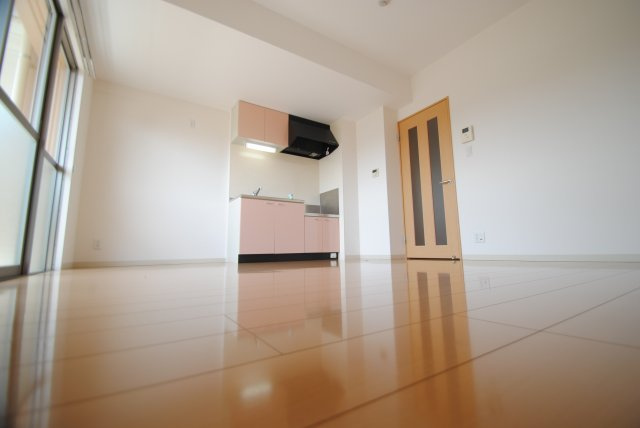 グランドアマレイⅦ番館の居間・リビング|同タイプ別室（イメージ画像）