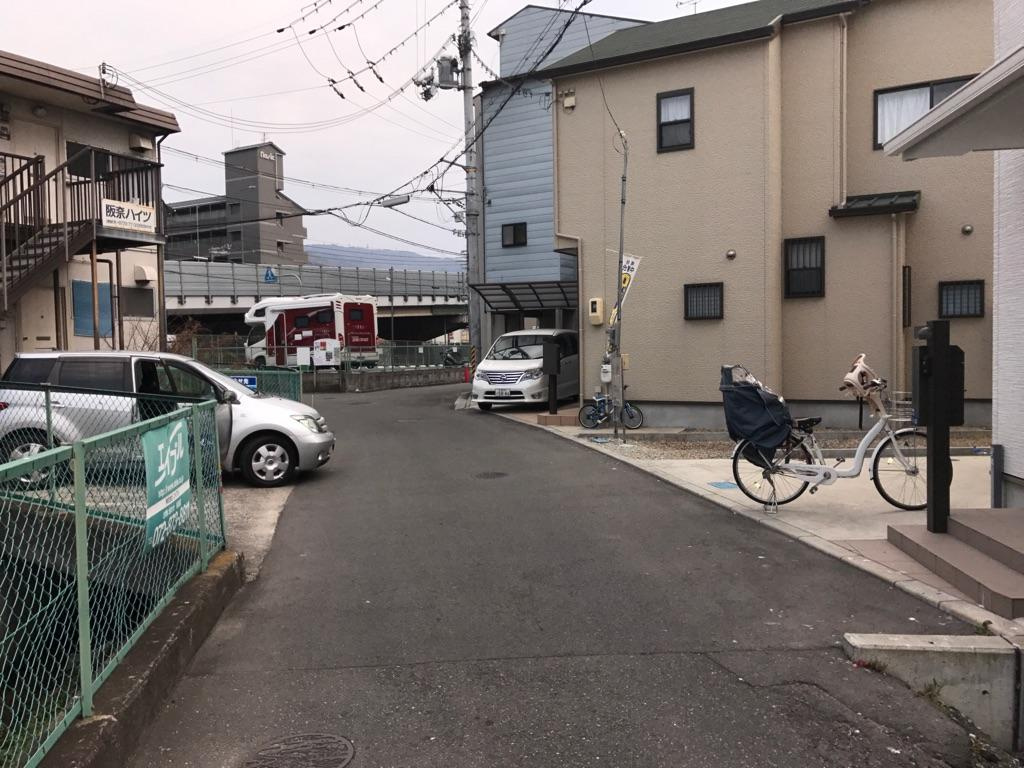 大東市平野屋新町　新築戸建の前面道路含む現地写真