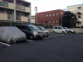 【駐車場】