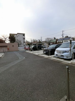 【駐車場】