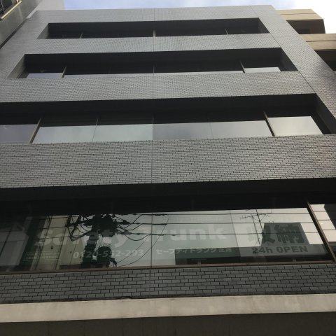 サカイビルの外観