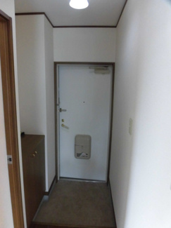 【玄関】 | フォレストグリーン | ※別室参考写真