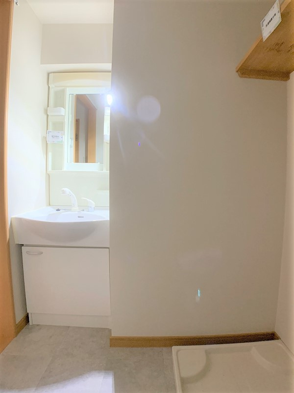 ビラージュ花屋町の独立洗面台