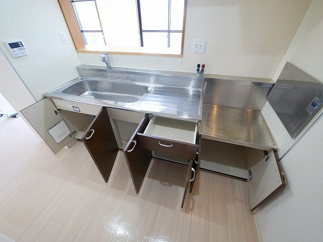 グレースコート恋の窪のキッチン|使いやすいキッチンです