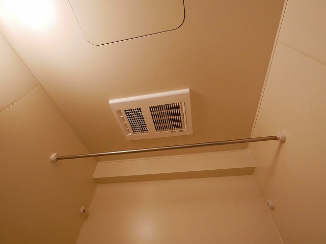 グレースコート恋の窪の設備|浴室乾燥機付き