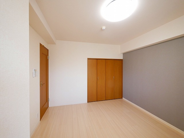 グレースコート恋の窪の洋室|ゆったりした洋室です