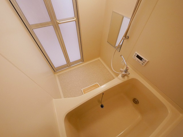 グレースコート恋の窪の浴室|落ち着いた空間のお風呂です