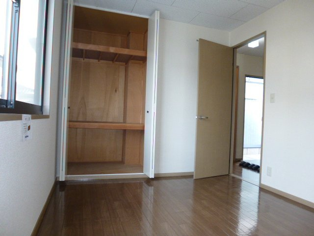 ビアン連島Ｂの寝室|６帖