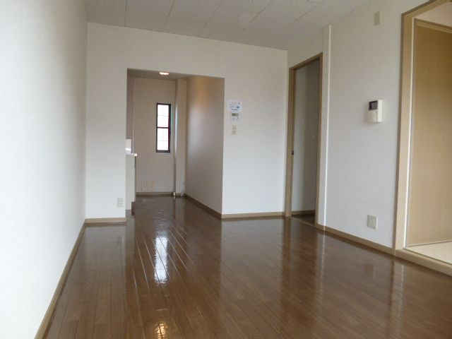 ビアン連島Ｂの居間・リビング