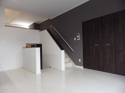 【居間・リビング】 | Lasting Rose 東日野