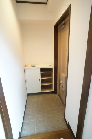 シャルムオーリンⅠの玄関