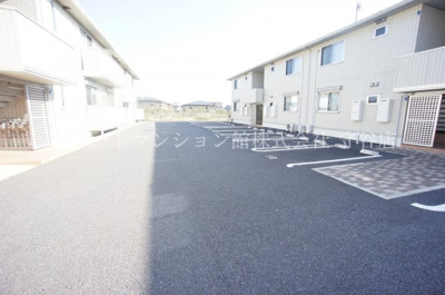 【駐車場】 | グランメゾン松ヶ丘A