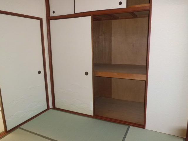 イソミハイツの収納