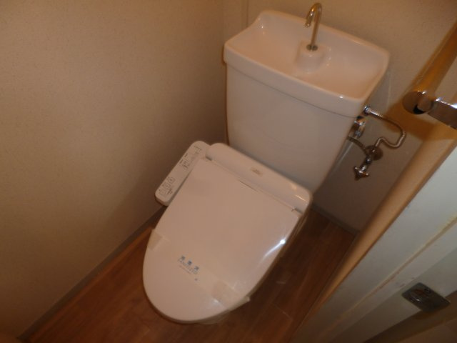 セジュール福島のトイレ|ウォシュレット