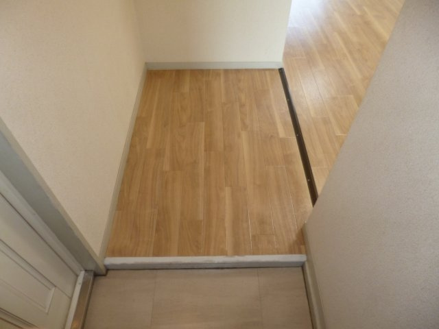 セジュール福島の玄関