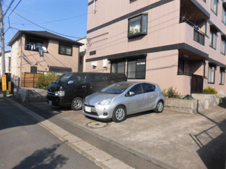【駐車場】