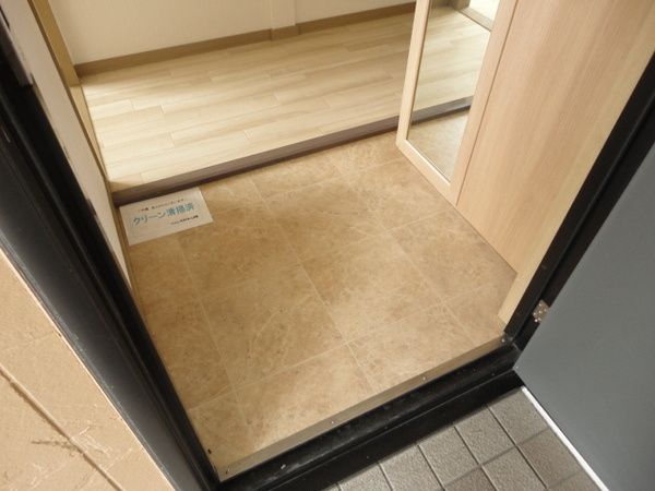 プレミールトモの玄関