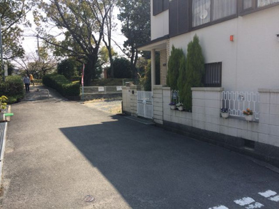 【前面道路含む現地写真】 | 東奈良2丁目売土地