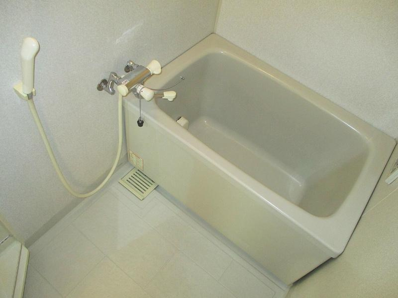 ヴァンテアン大須｜名古屋市の賃貸ならMｙ賃貸の浴室|ヴァンテアン大須
※反転タイプ