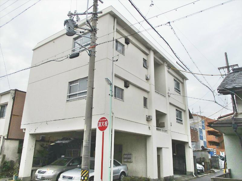 ハイツ青柳の外観