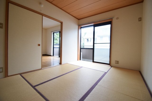 グラーツ弐番館の寝室|落ち着いた和室です。