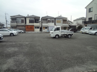 【居間・リビング】 | 新稲7丁目月極駐車場
