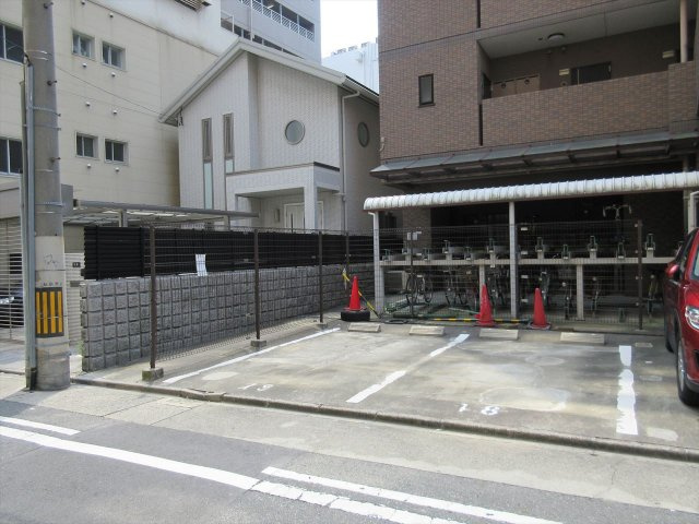ラヴィアン名駅の駐車場|ラヴィアン名駅