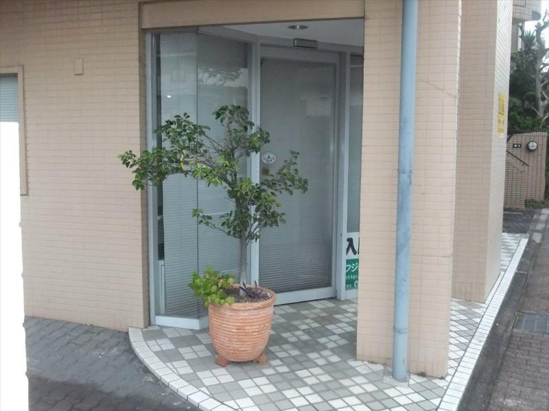 テクノビレッジ　1Ｆ店舗のエントランス