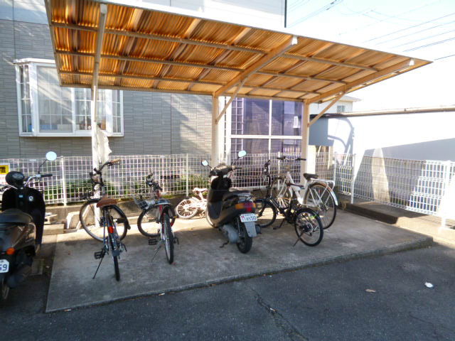 倉敷市中庄のアパートのその他共用部分|自転車置き場