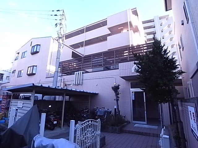 プリメーラエビスヤの外観