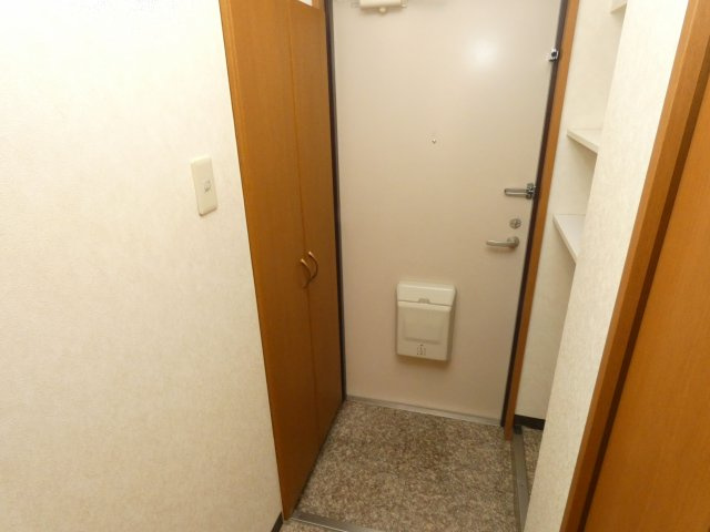 モンサンルージュの玄関