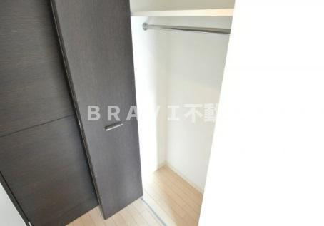 アーデンタワー西本町　BRAVI不動産の収納|【アーデンタワー西本町】ちょっとした収納スペースも充実しています