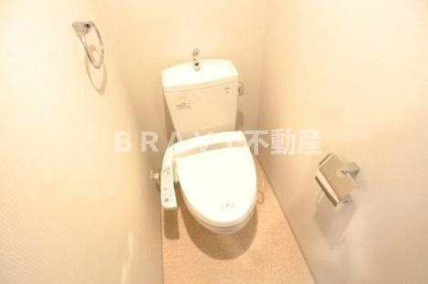アーデンタワー西本町　BRAVI不動産のトイレ|【アーデンタワー西本町】シンプルで使いやすいトイレです