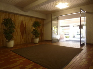 【エントランス】