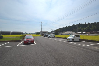 【駐車場】