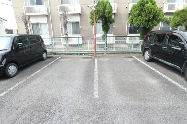 リバティK1の駐車場