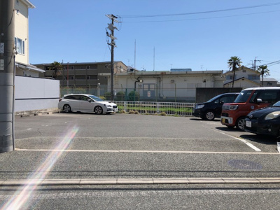 【居間・リビング】 | 住吉1丁目交差点駐車場
