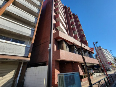 【外観】 | 鶯谷ハイム | 鶯谷ハイム　鉄骨鉄筋コンクリート造の分譲タイプ。鶯谷駅から徒歩4分の好立地。尾久橋通り沿い。買い物便利。