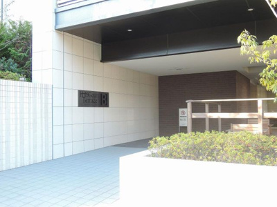 【エントランス】 | ヒルコートテラス横浜汐見台Ｂ棟 | 京急本線「屛風浦」駅徒歩10分と好立地！