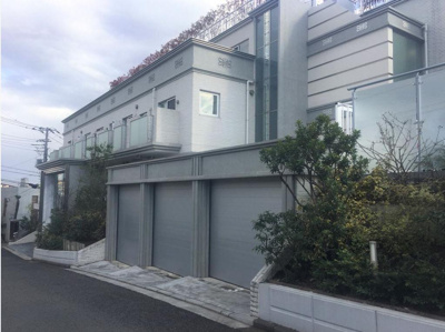 【外観】 | ロイヤルシーズンたまプラーザ | 第一種低層住居専用地域内の閑静な住宅街に立地！2路線2駅利用可能！