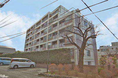【外観】 | 馬込第２コーポラス | 南東角部屋につき、陽当り・通風良好♪